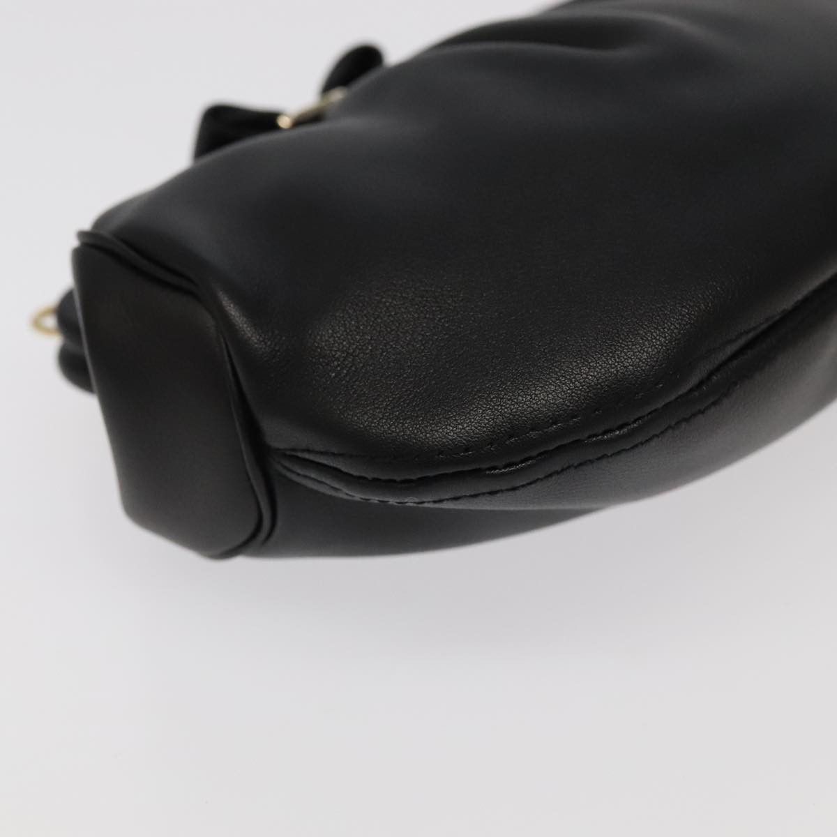 Salvatore Ferragamo Vara Black Leather Shoulder Bag (Pre-Owned) Size ONE SIZE - 9 Thumbnail