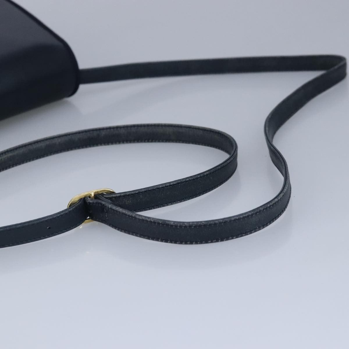 Salvatore Ferragamo Vara Navy Leather Shoulder Bag (Pre-Owned) Size ONE SIZE - 5 Thumbnail