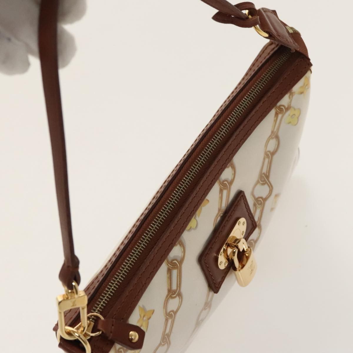 Louis Vuitton Pochette Accessoire White Vinyl Clutch Bag (Pre-Owned) Size ONE SIZE - 11 Thumbnail