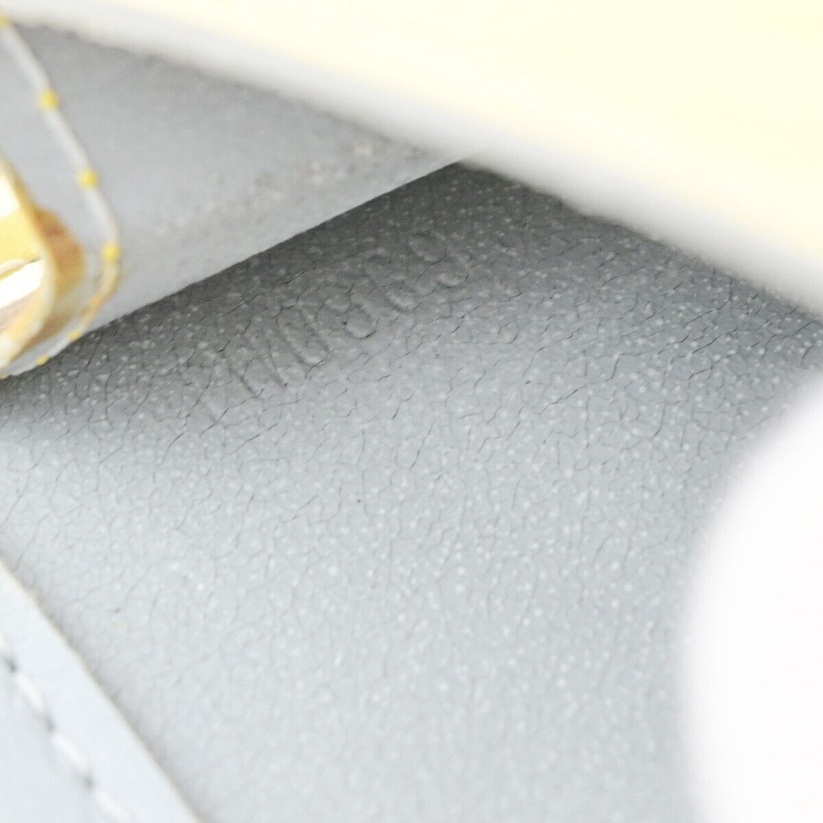 Louis Vuitton Mott Yellow Leather Handbag (Pre-Owned) Size ONE SIZE - 17 Thumbnail