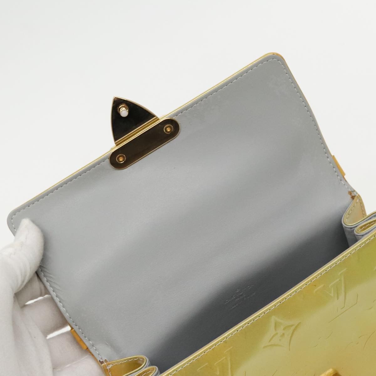 Louis Vuitton Spring Street Yellow Patent Leather Handbag (Pre-Owned) Size ONE SIZE - 19 Thumbnail
