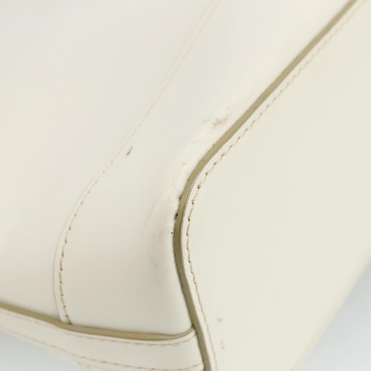 Burberry Beige Leather Shoulder Bag (Pre-Owned) Size ONE SIZE - 10 Thumbnail