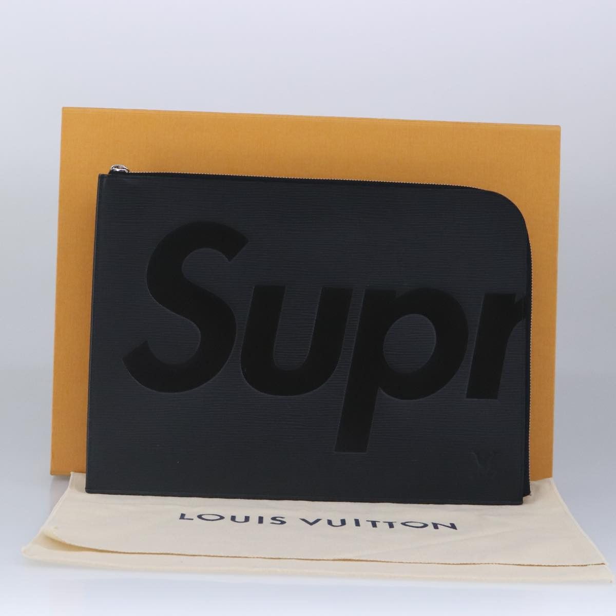 Louis Vuitton Pochette Zippée Black Leather Clutch Bag (Pre-Owned) Size ONE SIZE - 11 Thumbnail