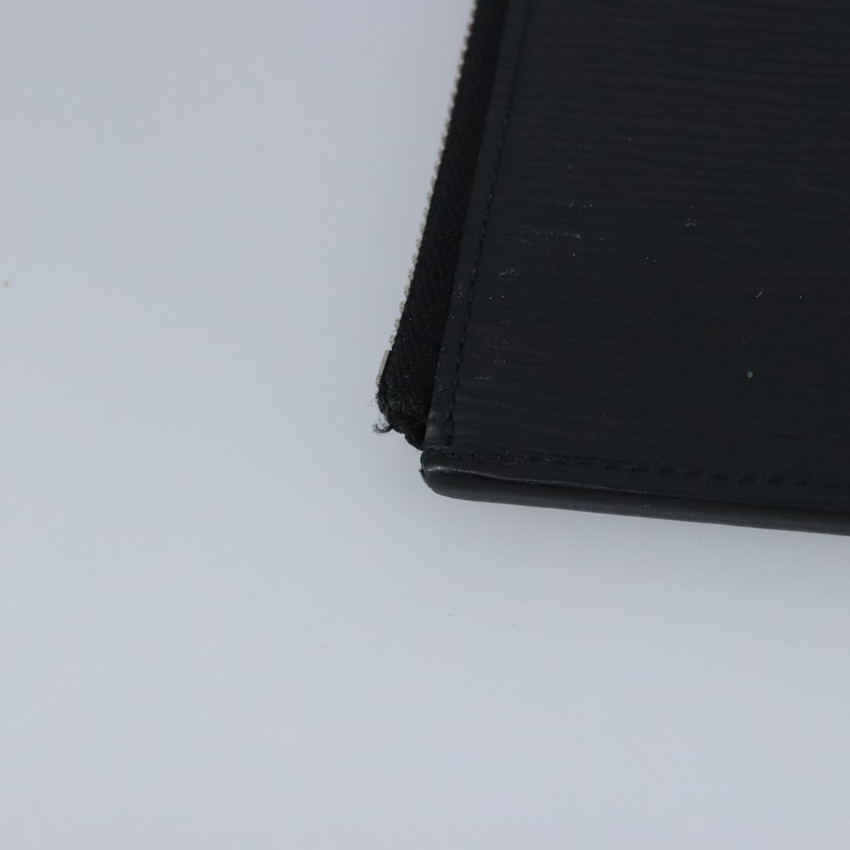 Louis Vuitton Pochette Zippée Black Leather Clutch Bag (Pre-Owned) Size ONE SIZE - 15 Thumbnail