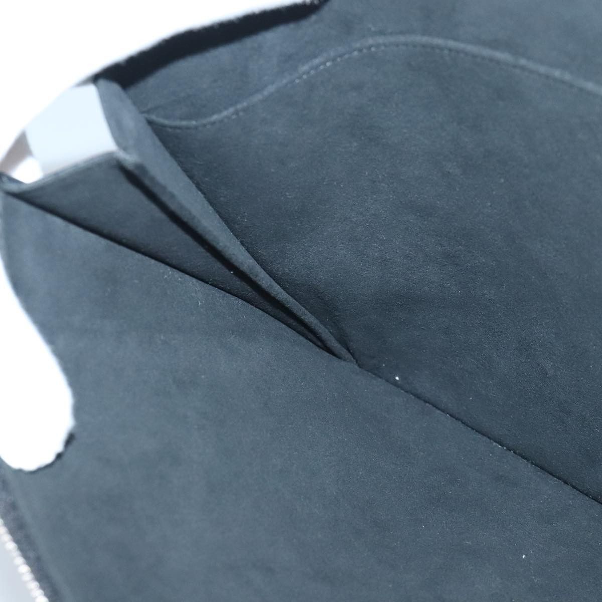 Louis Vuitton Pochette Zippée Black Leather Clutch Bag (Pre-Owned) Size ONE SIZE - 17 Thumbnail