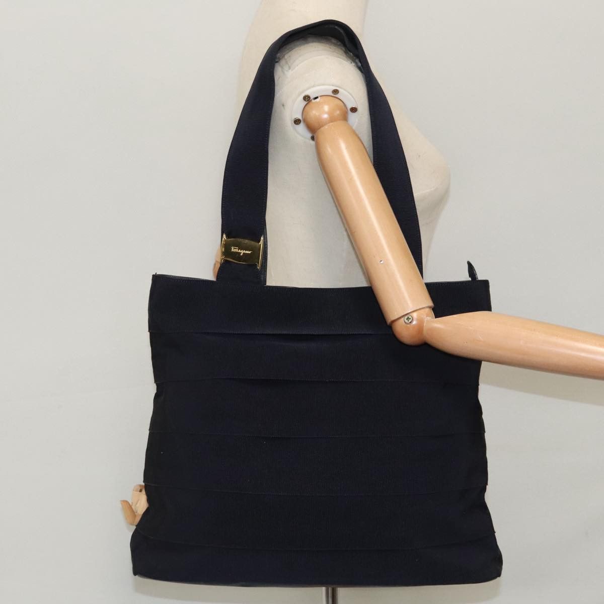 Salvatore Ferragamo Vara Navy Canvas Tote Bag (Pre-Owned) Size ONE SIZE - 17 Thumbnail