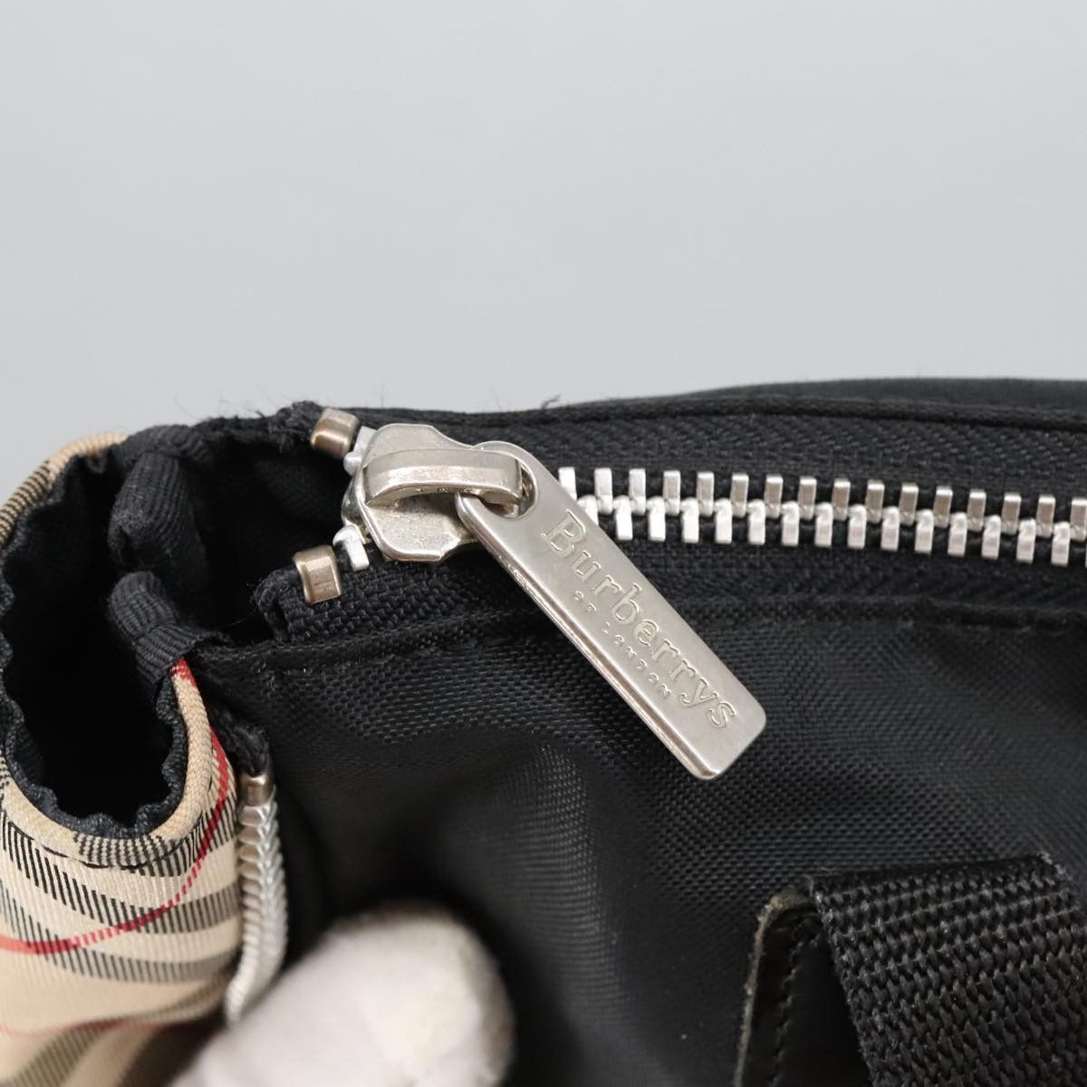 Burberry Black Synthetic Shoulder Bag (Pre-Owned) Size ONE SIZE - 15 Thumbnail