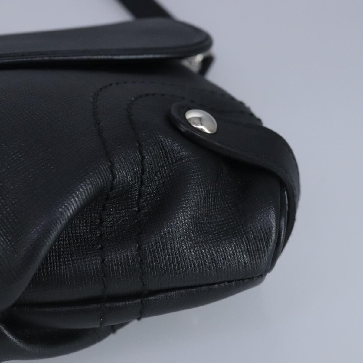 Salvatore Ferragamo Gancini Black Leather Shoulder Bag (Pre-Owned) Size ONE SIZE - 10 Thumbnail