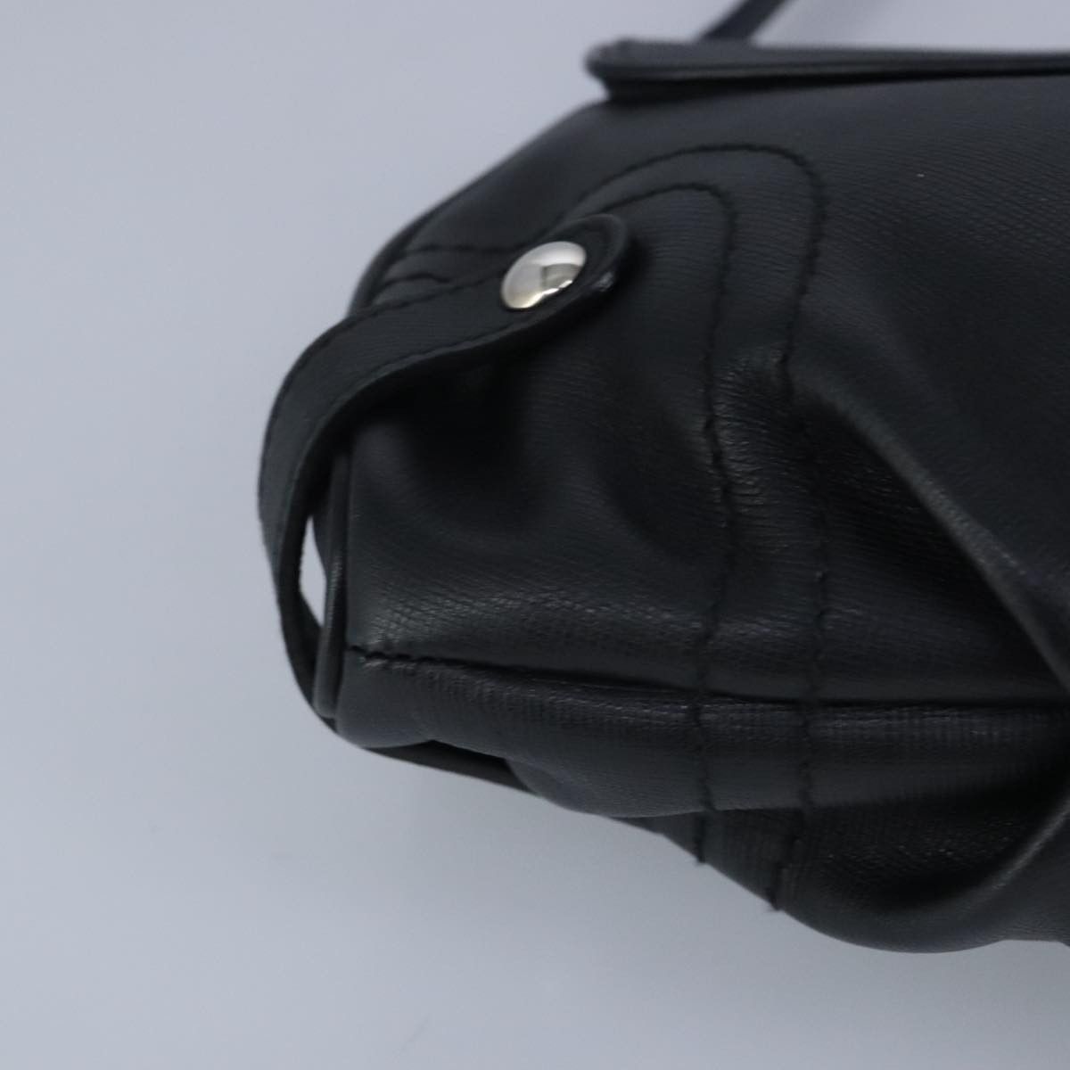 Salvatore Ferragamo Gancini Black Leather Shoulder Bag (Pre-Owned) Size ONE SIZE - 11 Thumbnail
