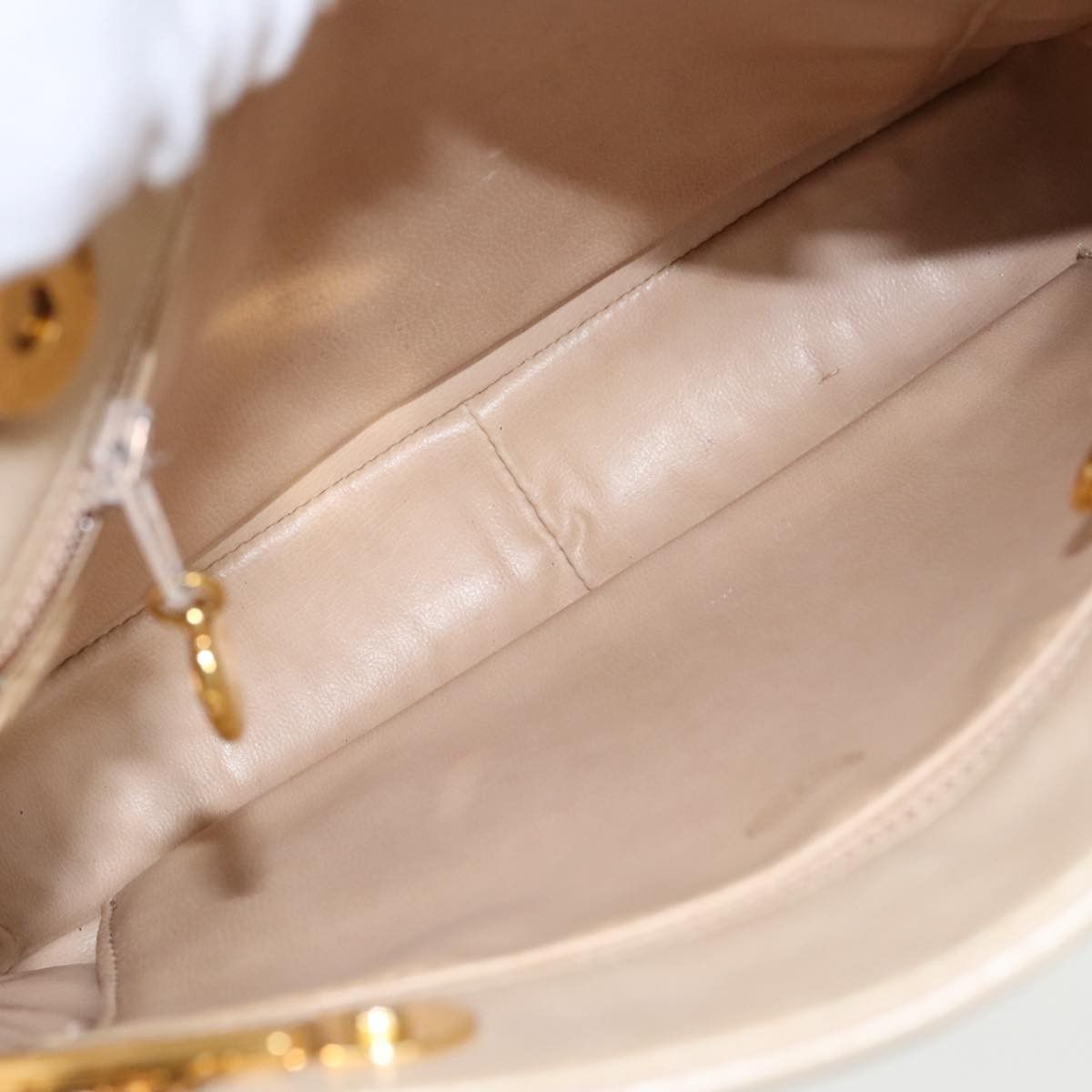 Chanel Quilted Beige Synthetic Shoulder Bag (Pre-Owned) Size ONE SIZE - 8 Thumbnail