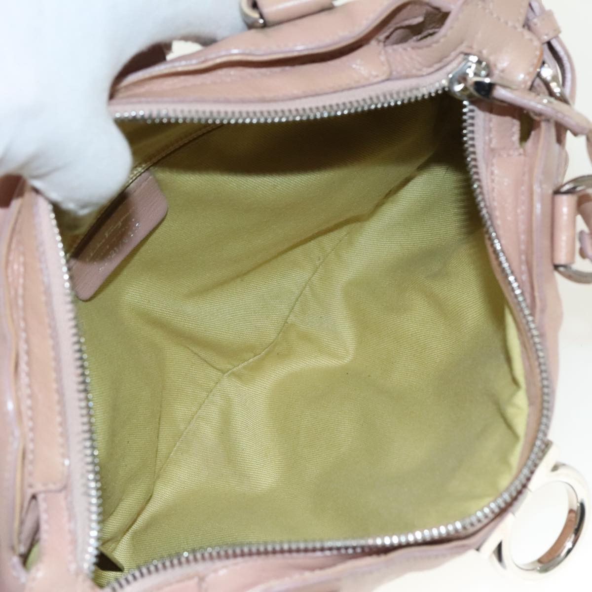 Salvatore Ferragamo Gancini Beige Leather Handbag (Pre-Owned) Size ONE SIZE - 20 Thumbnail