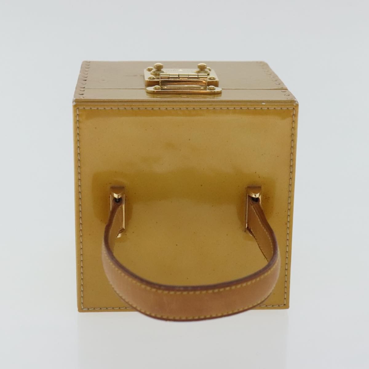 Louis Vuitton Bleecker Beige Patent Leather Clutch Bag (Pre-Owned) Size ONE SIZE - 17 Thumbnail