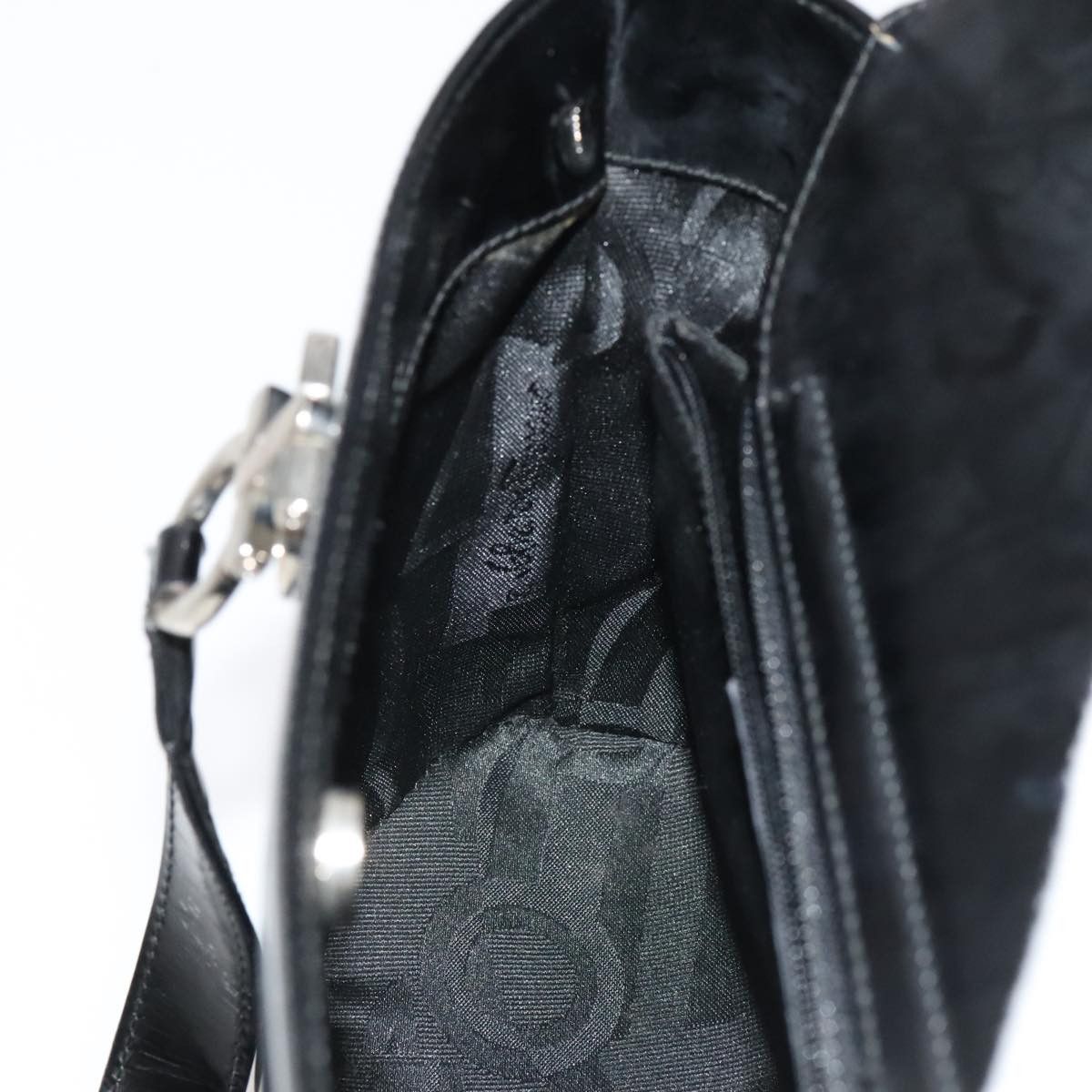 Salvatore Ferragamo Gancini Black Leather Handbag (Pre-Owned) Size ONE SIZE - 19 Thumbnail