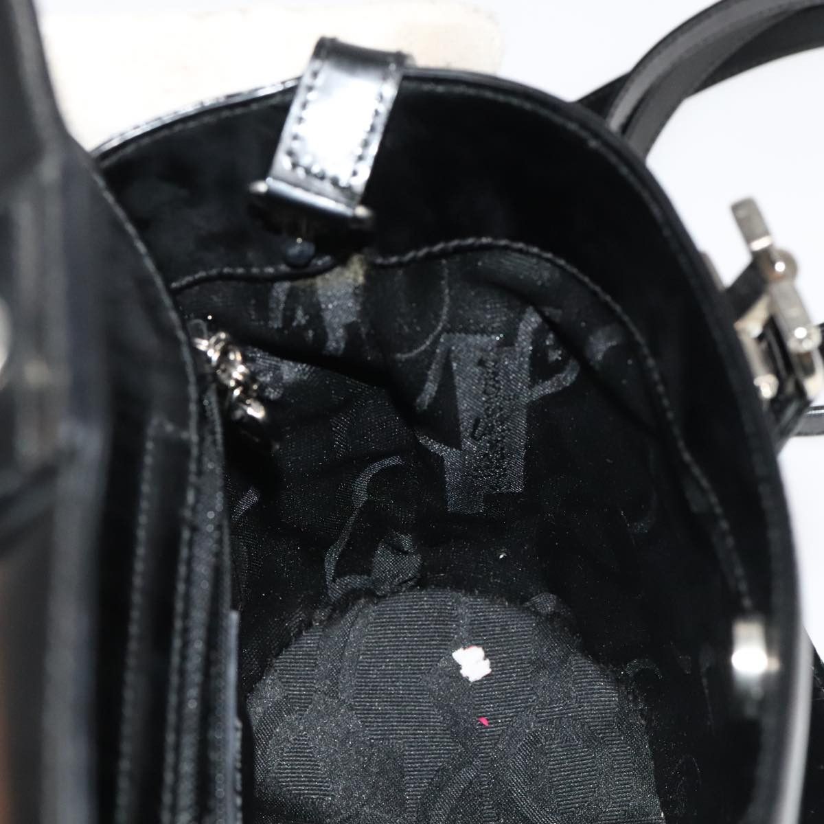 Salvatore Ferragamo Gancini Black Leather Handbag (Pre-Owned) Size ONE SIZE - 12 Thumbnail
