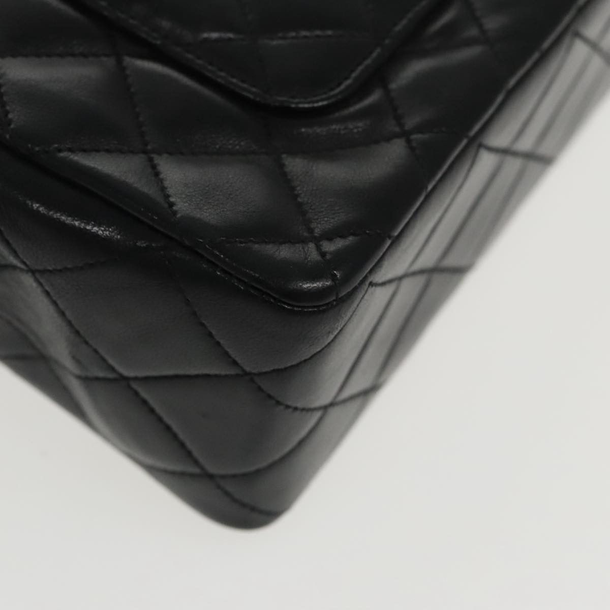 Chanel Matelassé Black Leather Shoulder Bag (Pre-Owned) Size ONE SIZE - 8 Thumbnail