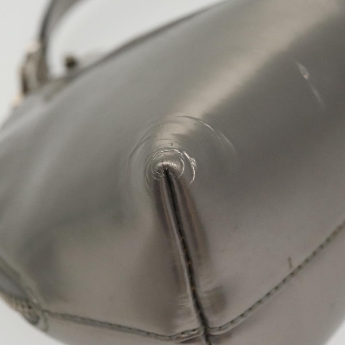 Salvatore Ferragamo Gancini Silver Leather Handbag (Pre-Owned) Size ONE SIZE - 12 Thumbnail