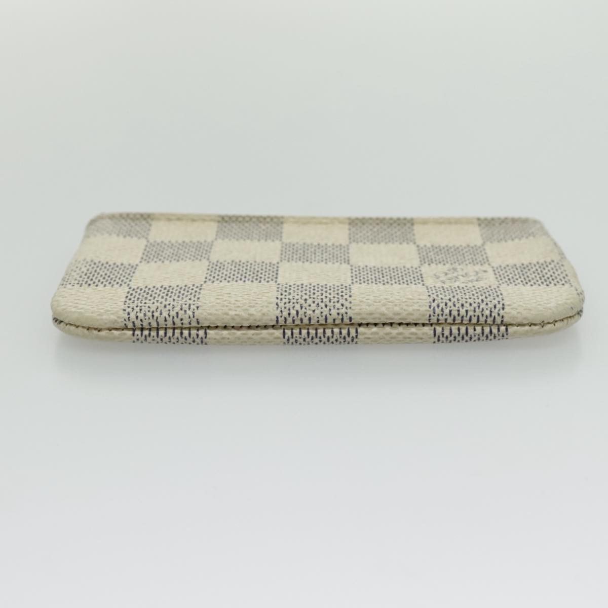 Louis Vuitton Pochette Clés White Canvas Wallet (Pre-Owned) Size ONE SIZE - 8 Thumbnail