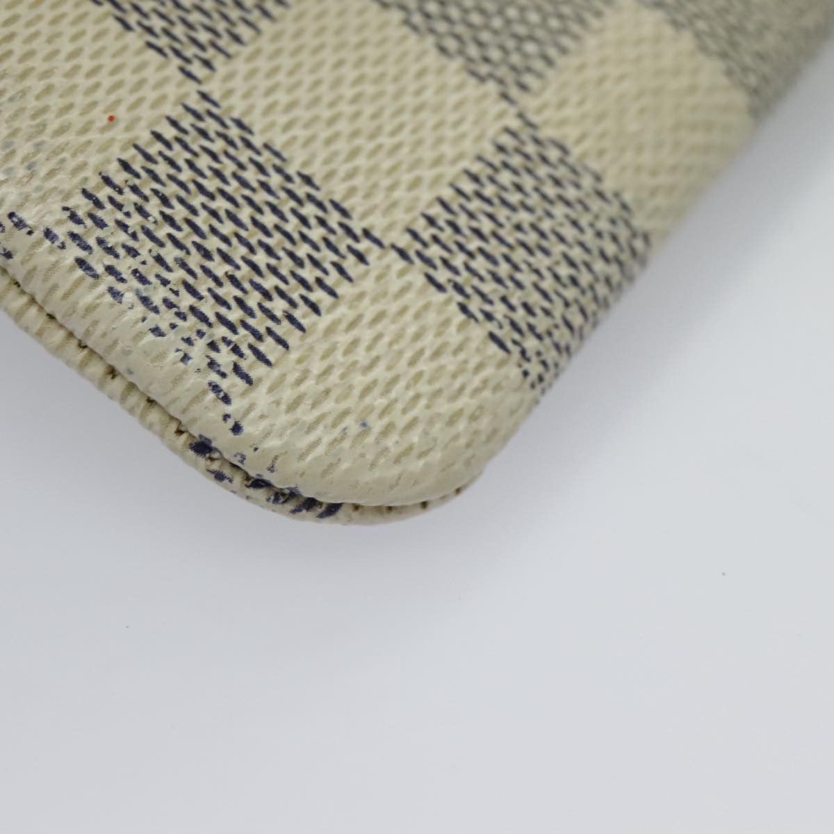 Louis Vuitton Pochette Clés White Canvas Wallet (Pre-Owned) Size ONE SIZE - 11 Thumbnail