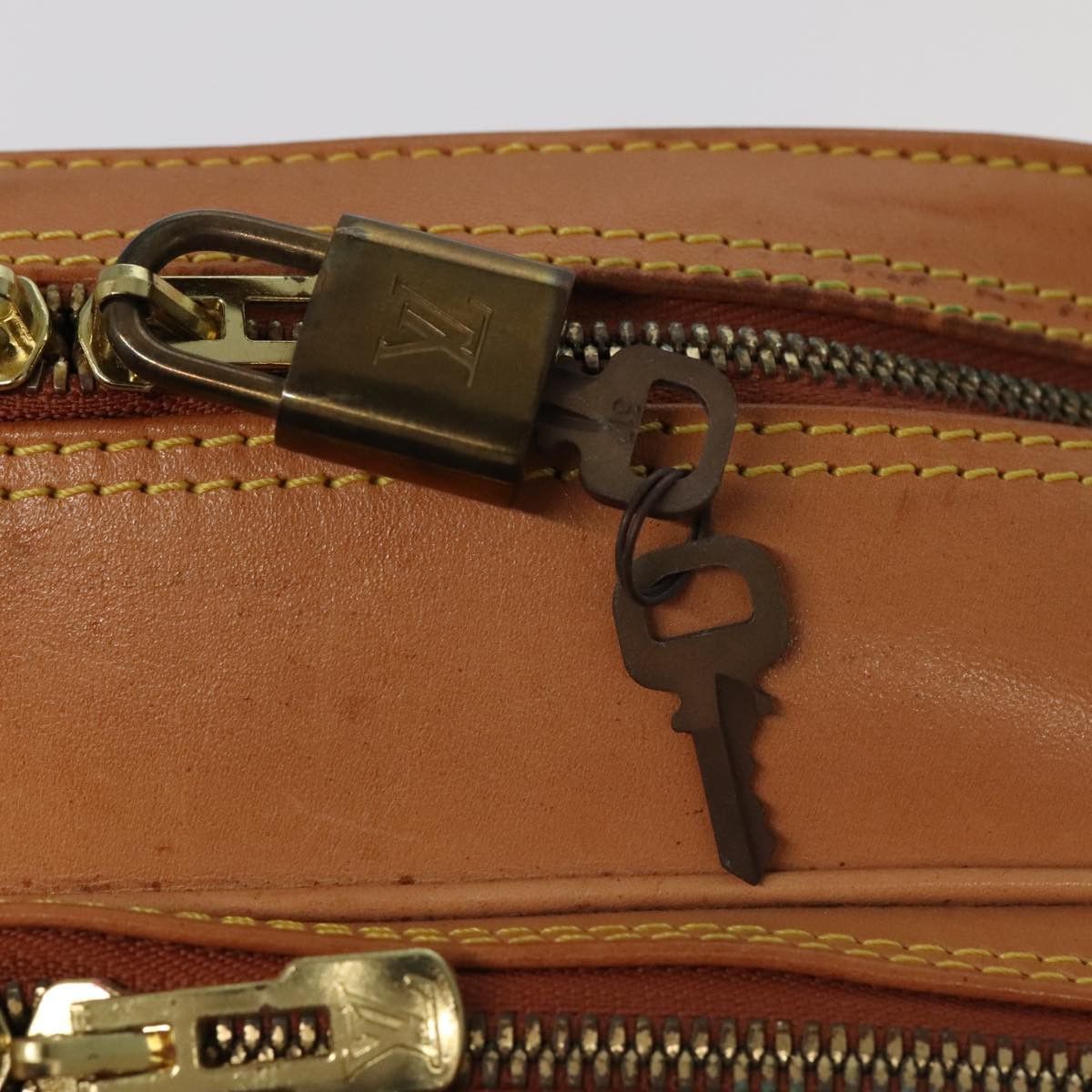 Louis Vuitton Reporter Beige Leather Shoulder Bag (Pre-Owned) Size ONE SIZE - 17 Thumbnail