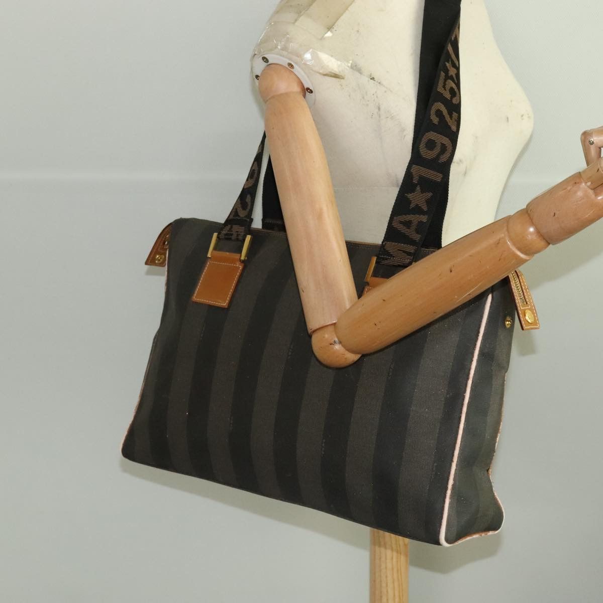 Fendi Pequin Brown Canvas Travel Bag (Pre-Owned) Size ONE SIZE - 18 Thumbnail