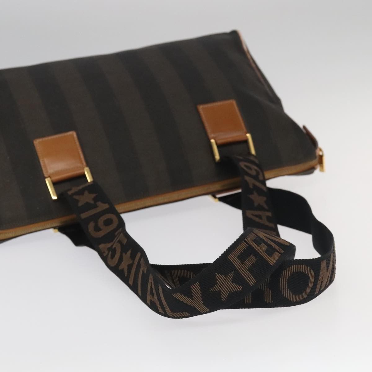 Fendi Pequin Brown Canvas Travel Bag (Pre-Owned) Size ONE SIZE - 5 Thumbnail