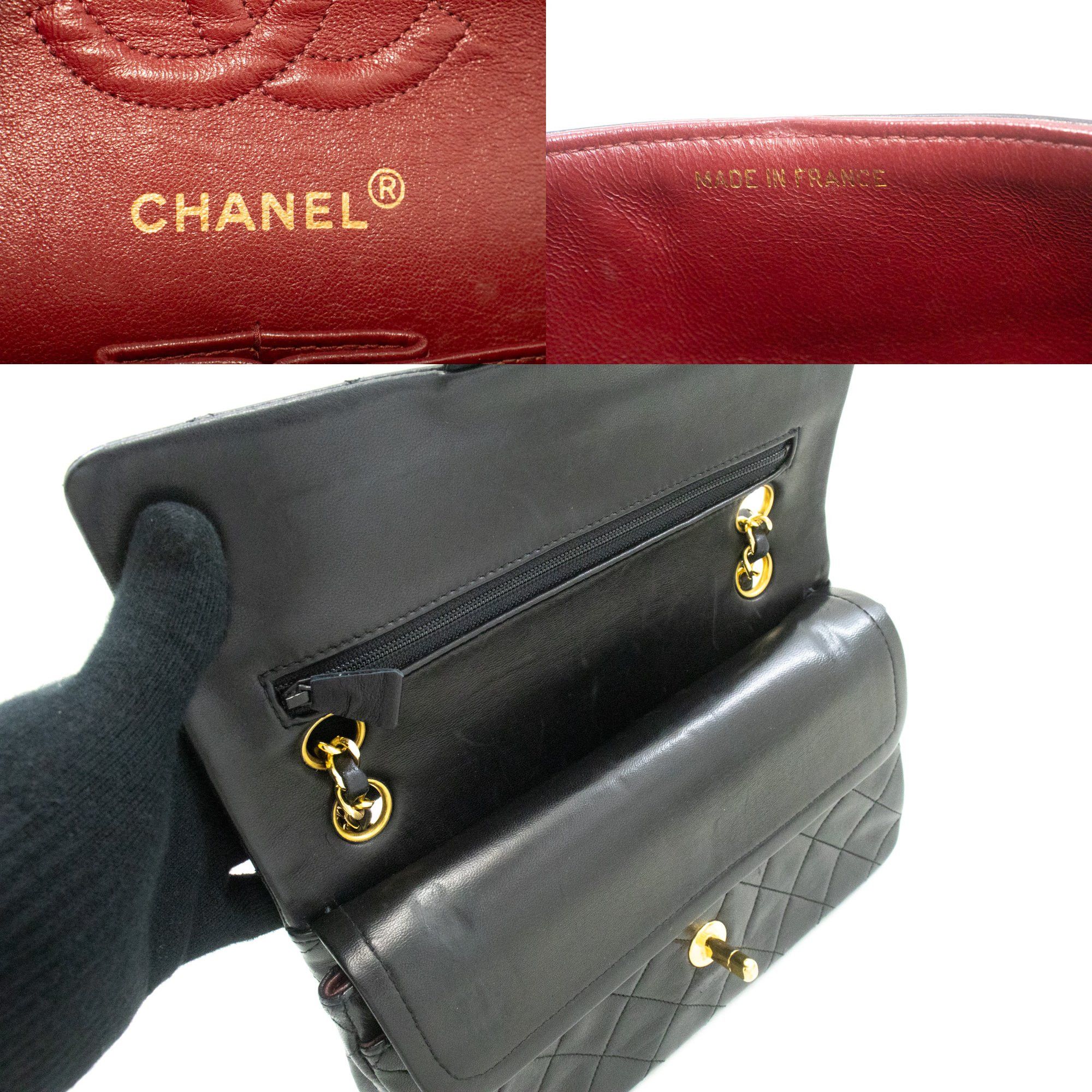 Chanel Black Leather Shoulder Bag (Pre-Owned) Size ONE SIZE - 9 Thumbnail