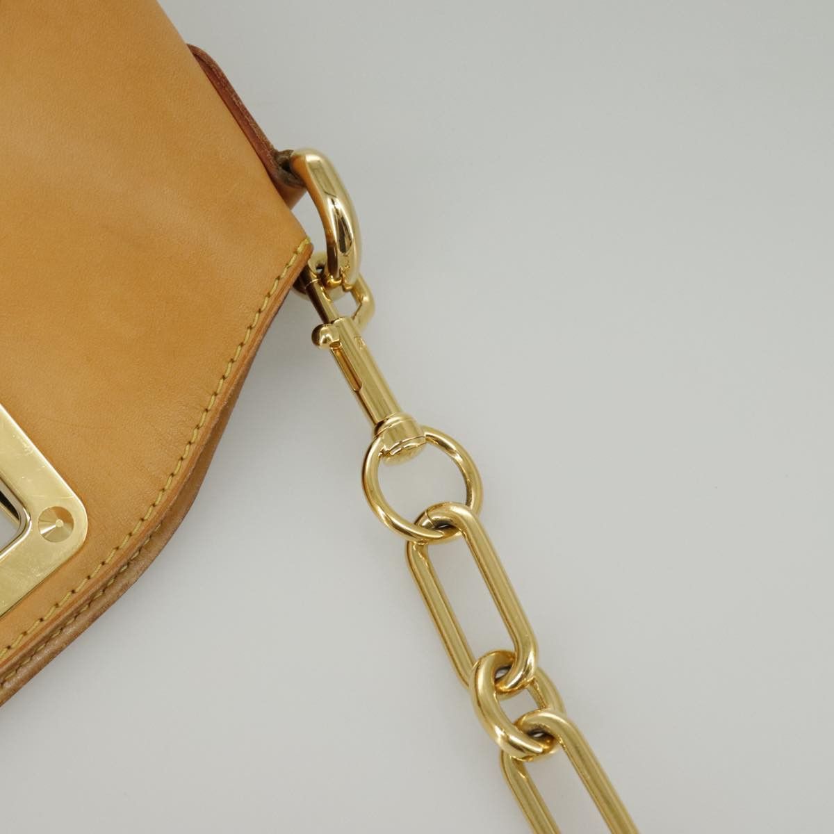 Louis Vuitton Judy White Canvas Shoulder Bag (Pre-Owned) Size ONE SIZE - 14 Thumbnail