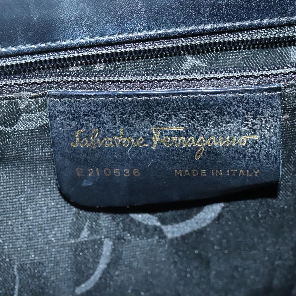 Salvatore Ferragamo Gancini Black Leather Handbag (Pre-Owned) Size ONE SIZE - 14 Thumbnail