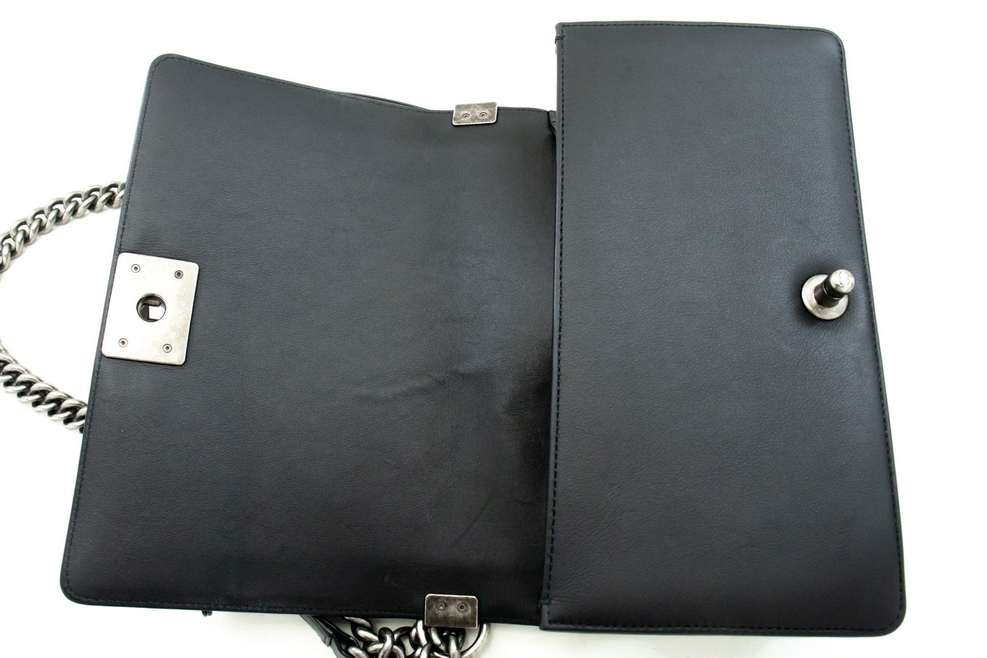 Chanel Boy Black Leather Shoulder Bag (Pre-Owned) Size ONE SIZE - 12 Thumbnail