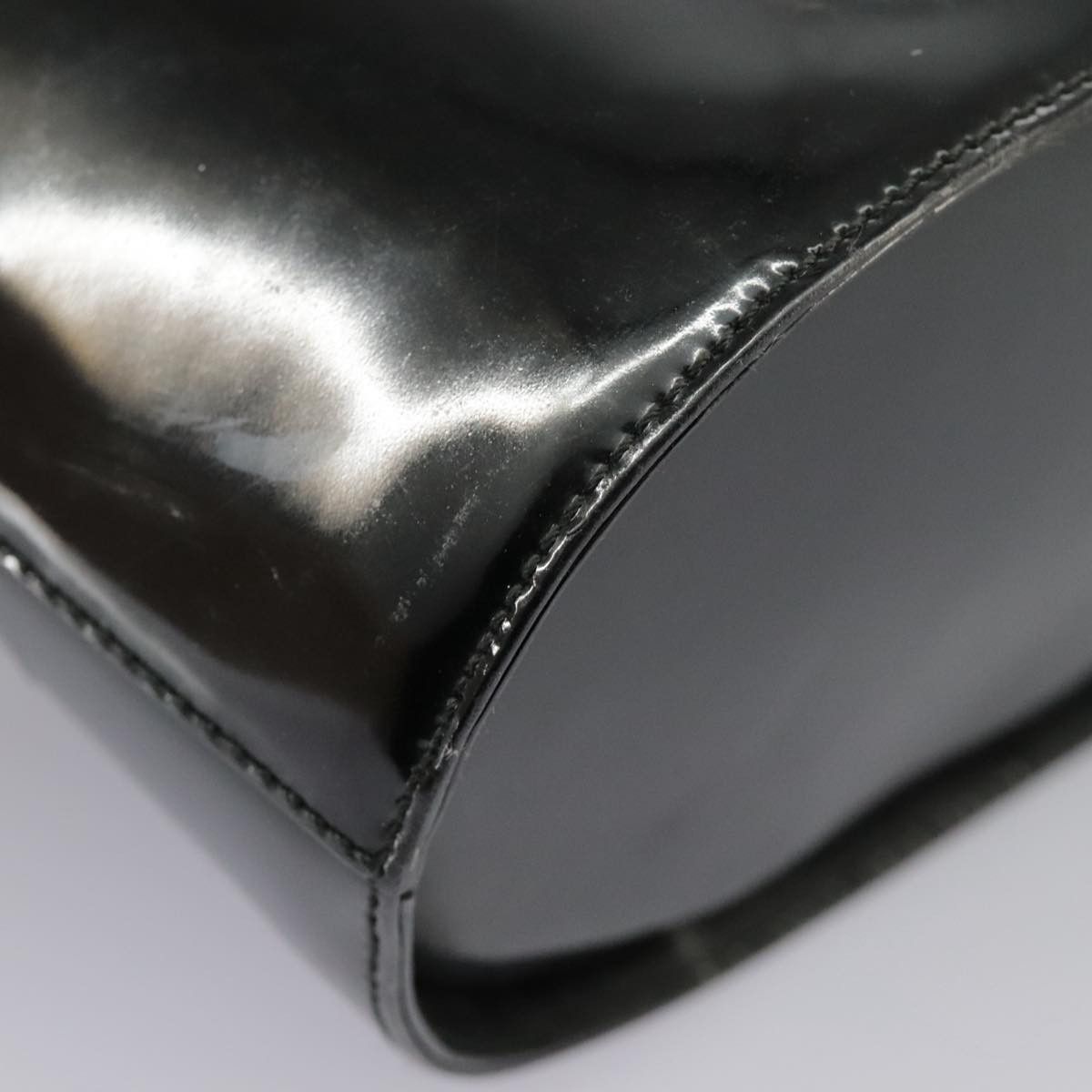 Salvatore Ferragamo Gancini Black Patent Leather Handbag (Pre-Owned) Size ONE SIZE - 16 Thumbnail