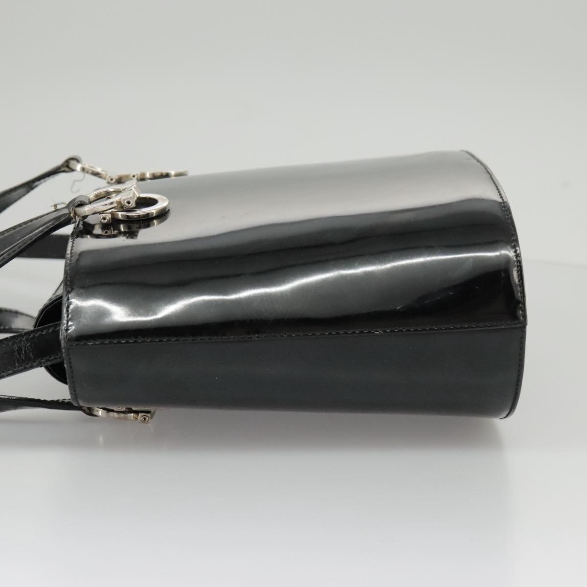 Salvatore Ferragamo Gancini Black Patent Leather Handbag (Pre-Owned) Size ONE SIZE - 3 Thumbnail