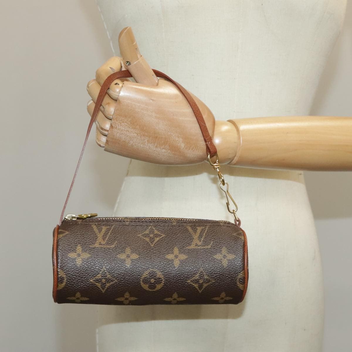 Louis Vuitton Papillon Brown Canvas Clutch Bag (Pre-Owned) Size ONE SIZE - 15 Thumbnail