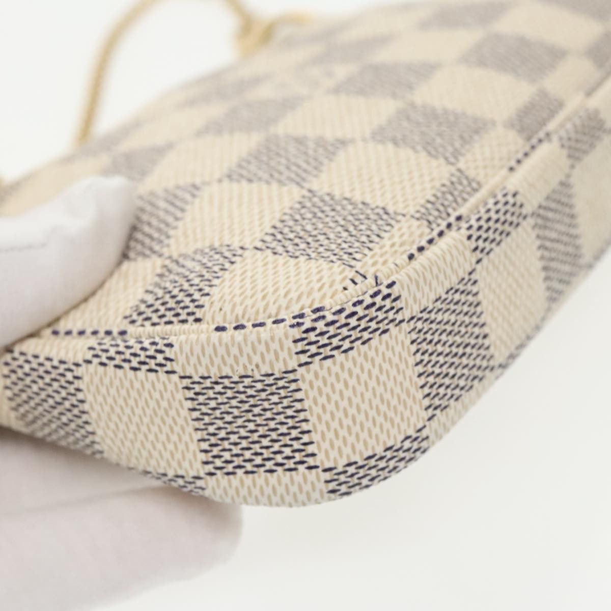 Louis Vuitton Pochette Accessoire Grey Canvas Handbag (Pre-Owned) Size ONE SIZE - 18 Thumbnail