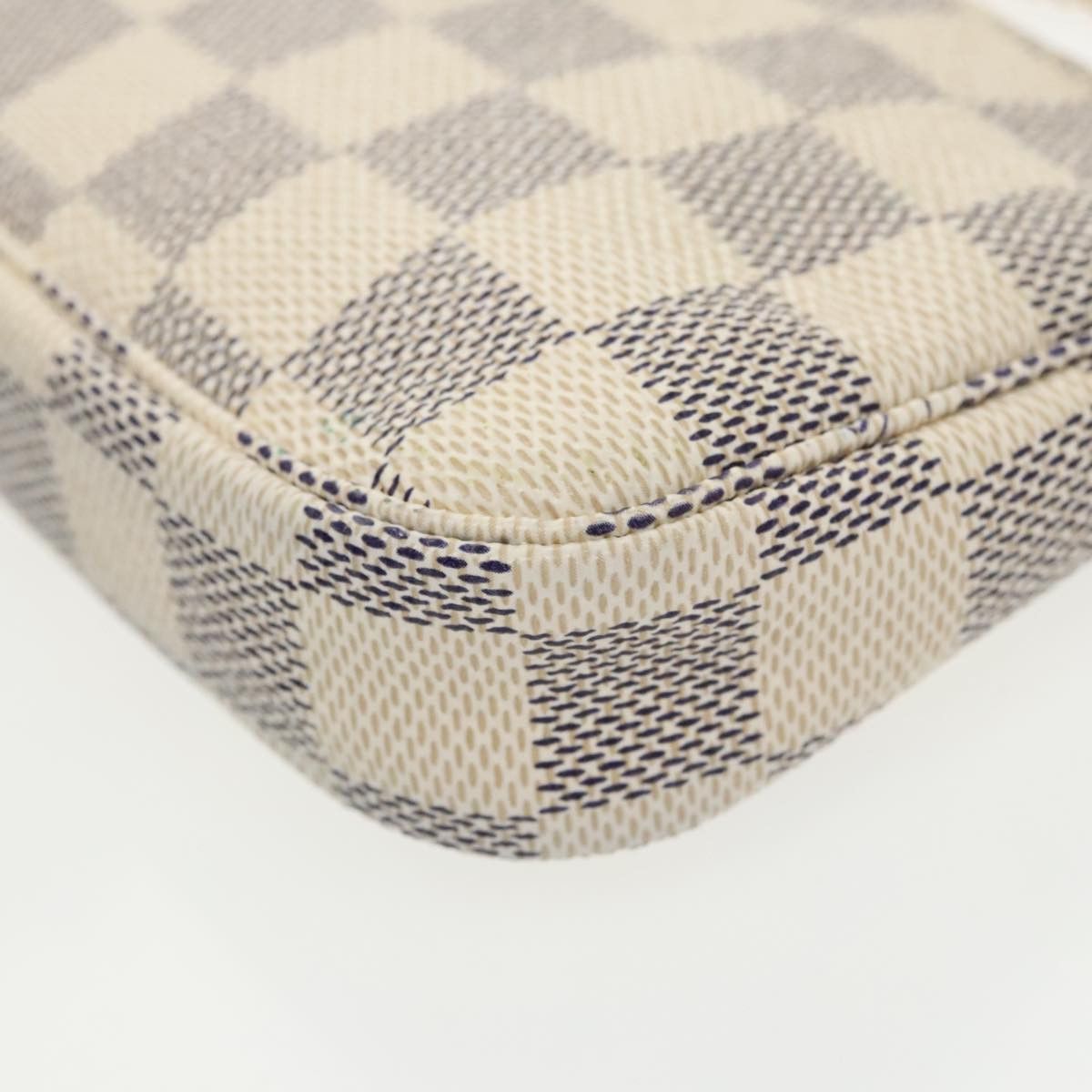 Louis Vuitton Pochette Accessoire Grey Canvas Handbag (Pre-Owned) Size ONE SIZE - 19 Thumbnail