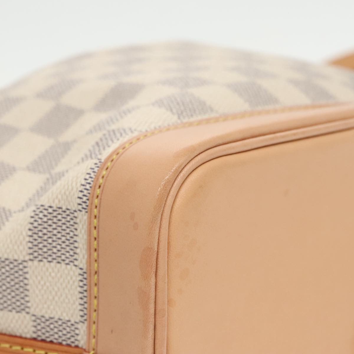 Louis Vuitton Noé White Canvas Shoulder Bag (Pre-Owned) Size ONE SIZE - 9 Thumbnail