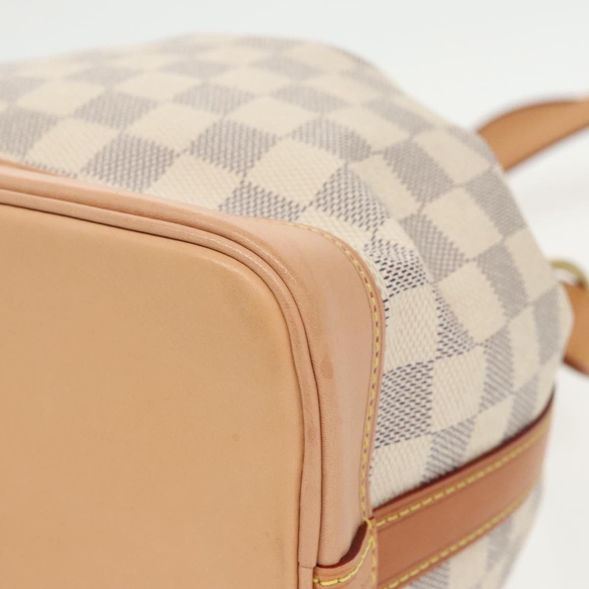 Louis Vuitton Noé White Canvas Shoulder Bag (Pre-Owned) Size ONE SIZE - 8 Thumbnail