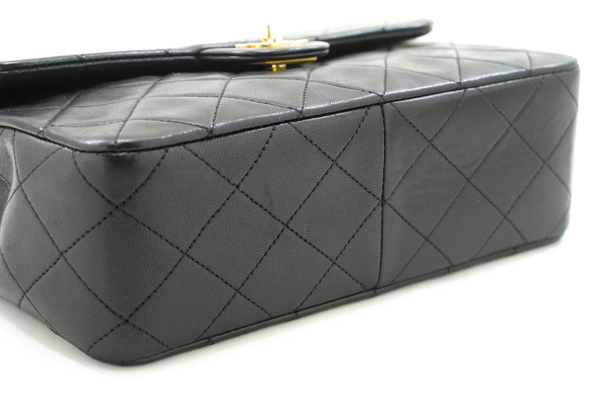 Chanel Black Leather Shoulder Bag (Pre-Owned) Size ONE SIZE - 4 Thumbnail