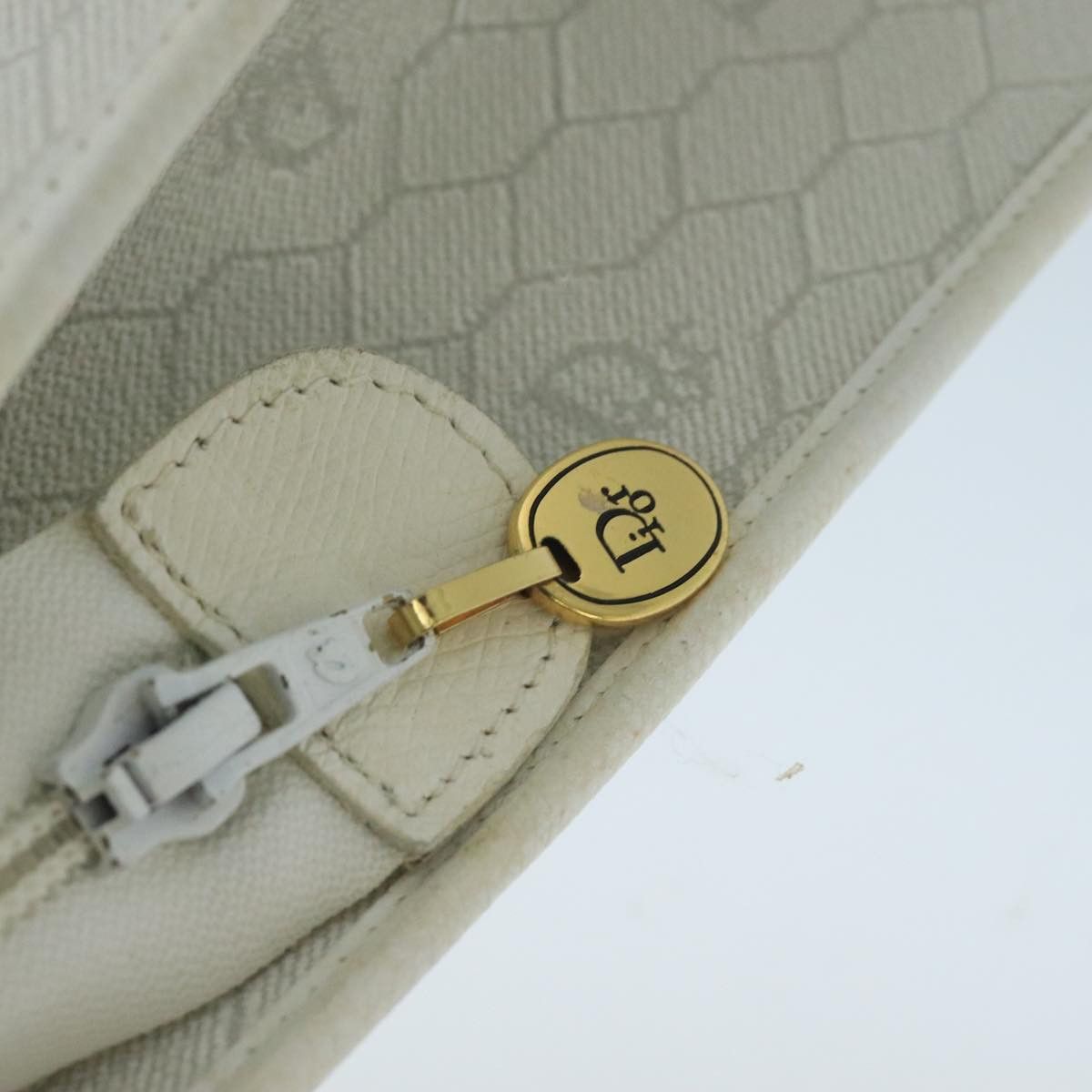 Dior Honeycomb White Canvas Shoulder Bag (Pre-Owned) Size ONE SIZE - 12 Thumbnail