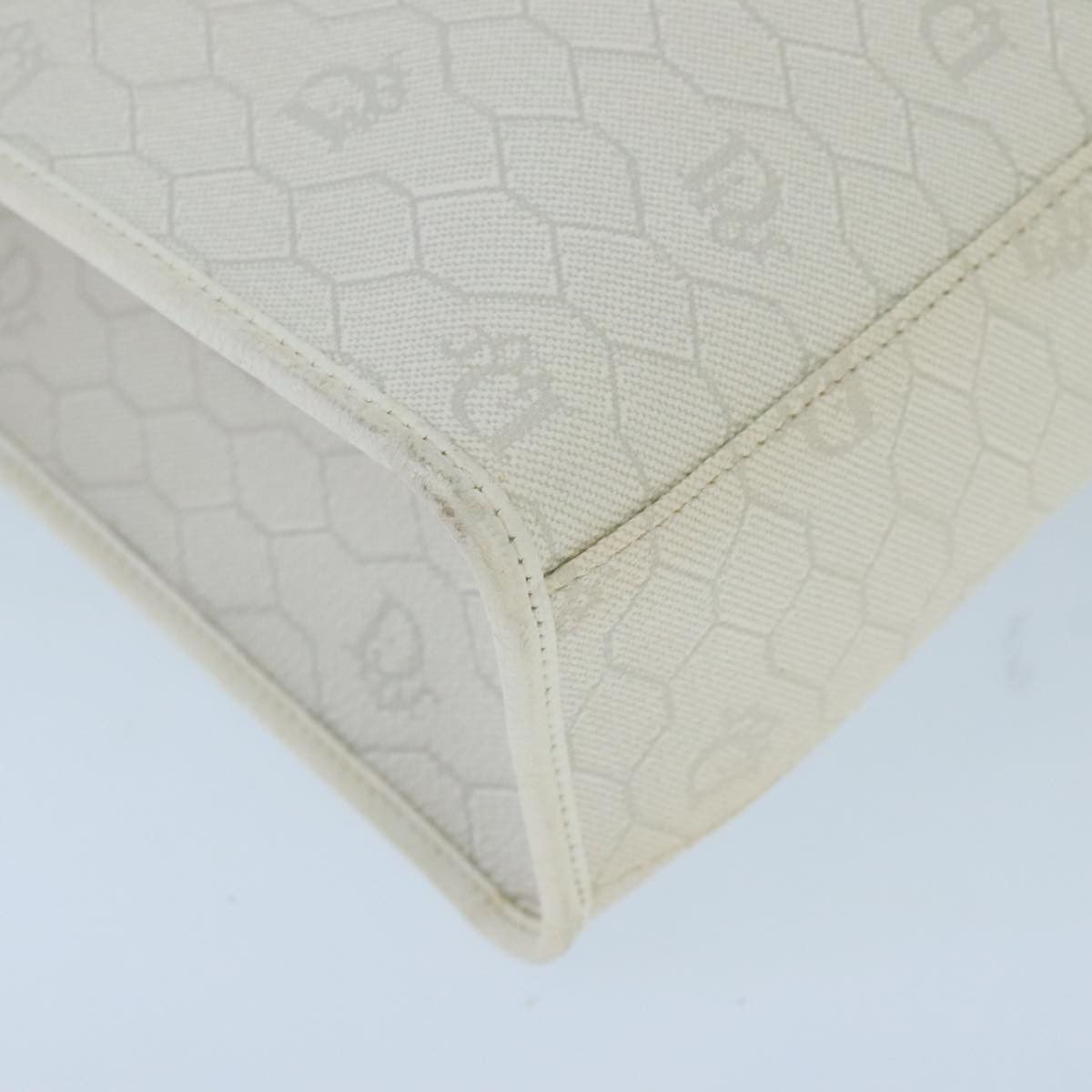 Dior Honeycomb White Canvas Shoulder Bag (Pre-Owned) Size ONE SIZE - 9 Thumbnail