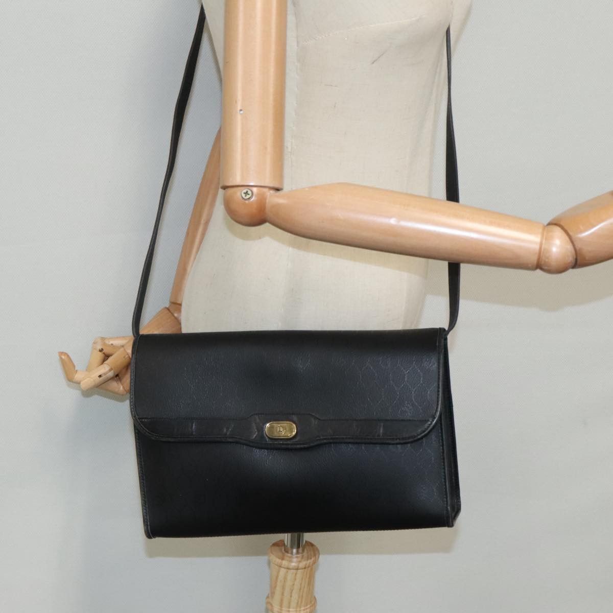 Dior Honeycomb Black Canvas Shoulder Bag (Pre-Owned) Size ONE SIZE - 17 Thumbnail