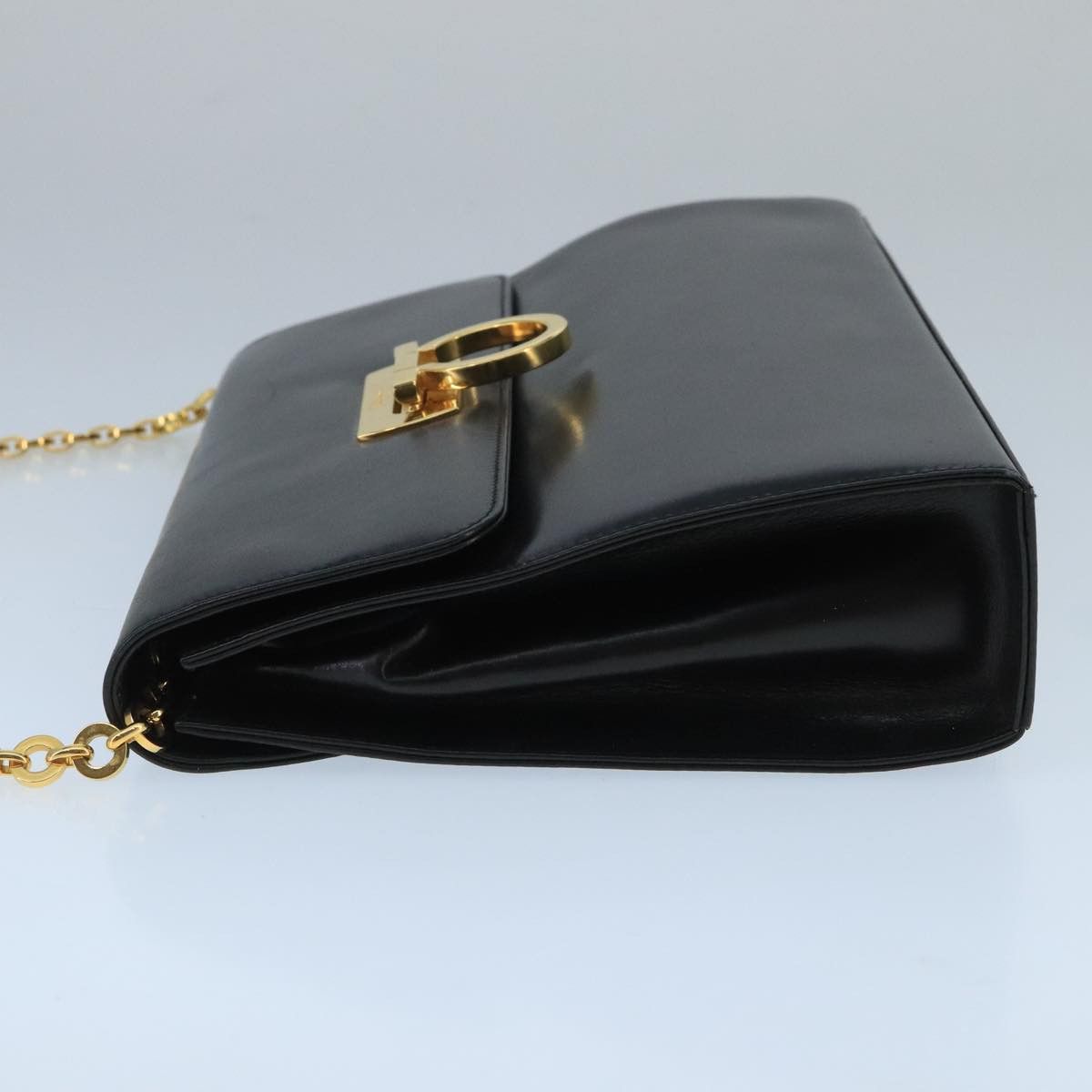 Salvatore Ferragamo Gancini Black Leather Shoulder Bag (Pre-Owned) Size ONE SIZE - 4 Thumbnail