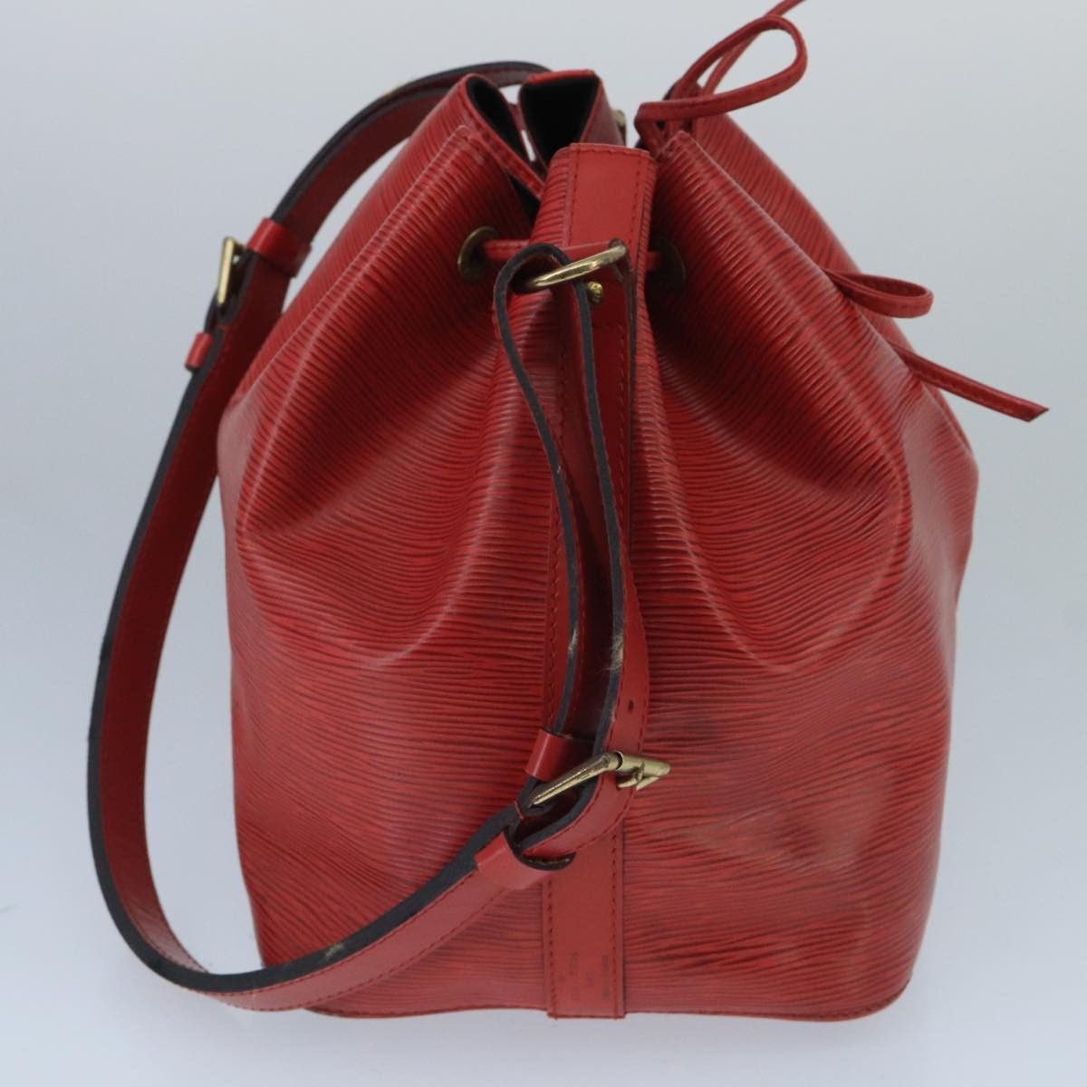 Louis Vuitton Noe Red Leather Shoulder Bag (Pre-Owned) Size ONE SIZE - 11 Thumbnail