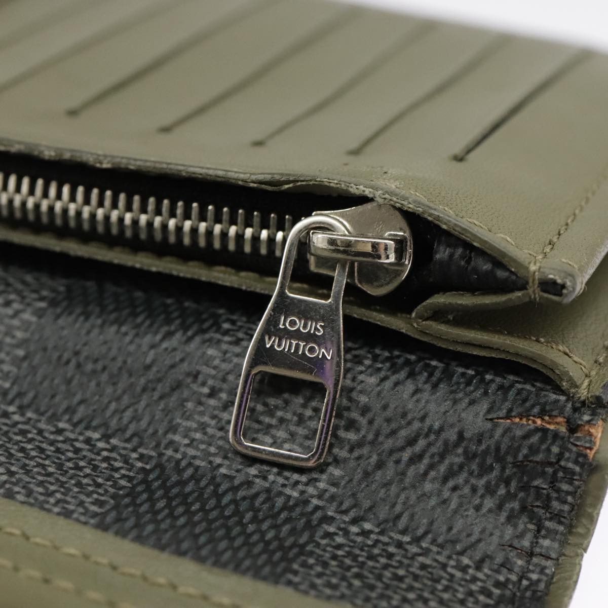 Louis Vuitton Brazza Black Canvas Wallet (Pre-Owned) Size ONE SIZE - 11 Thumbnail
