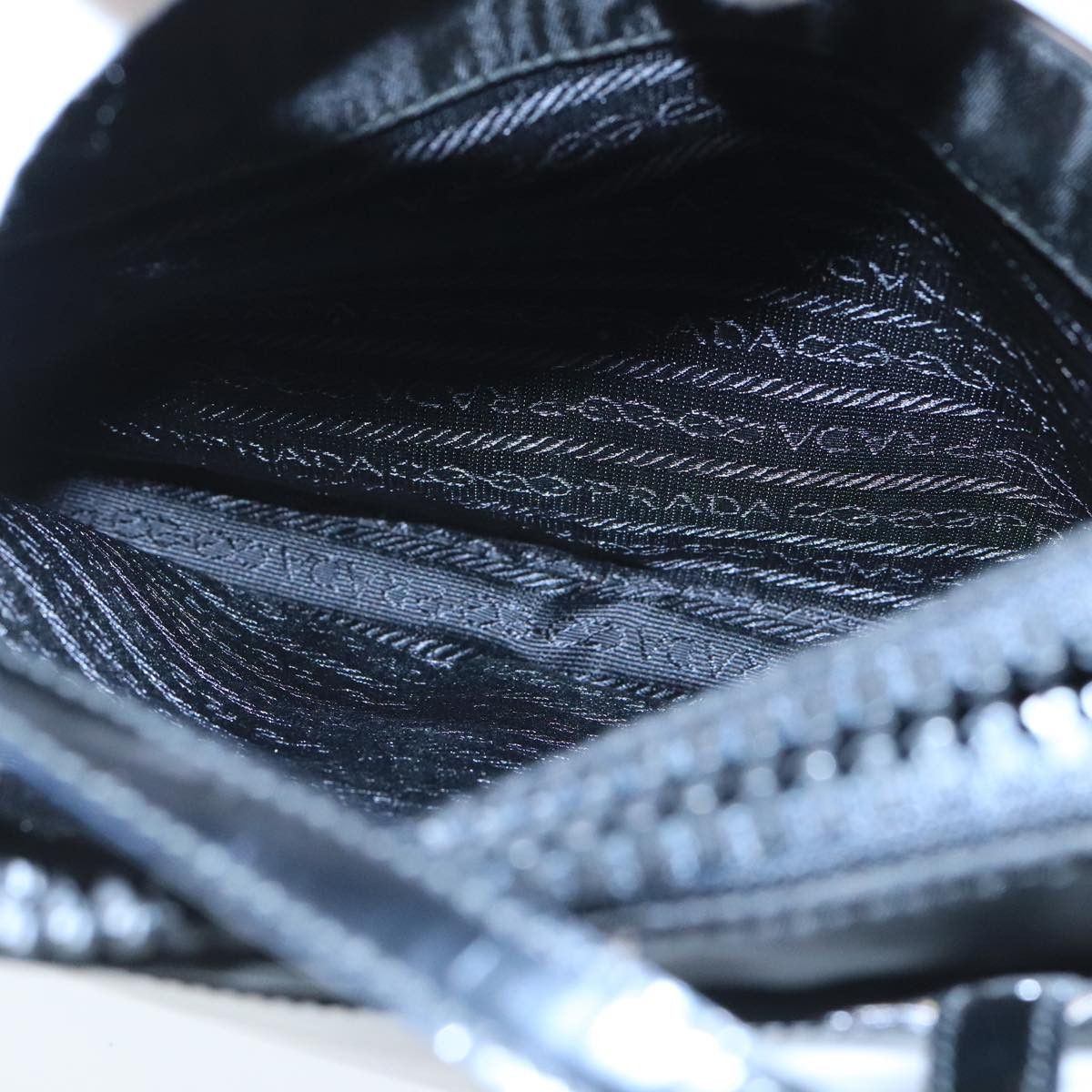 Prada Black Leather Handbag (Pre-Owned) Size ONE SIZE - 20 Thumbnail