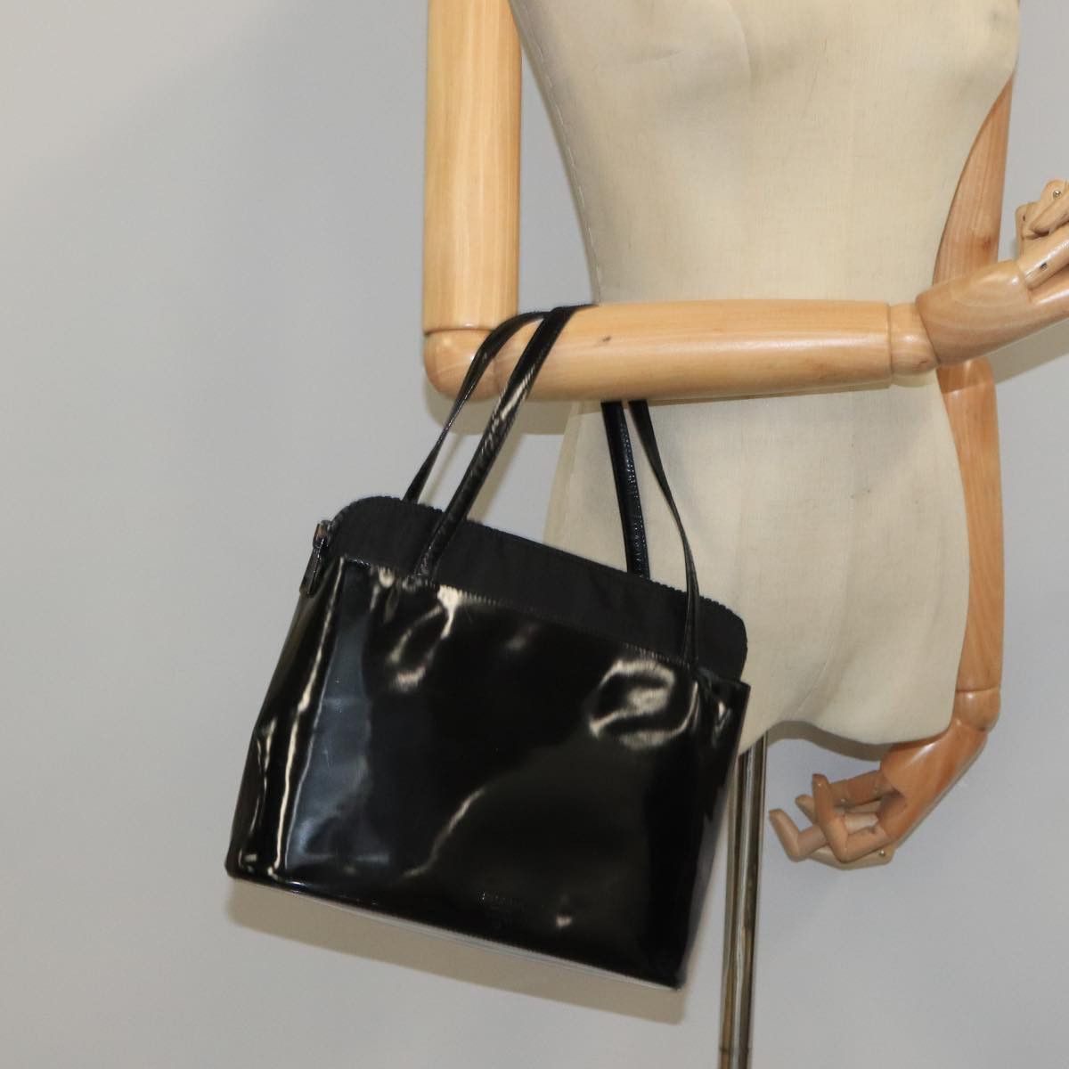 Prada Black Leather Handbag (Pre-Owned) Size ONE SIZE - 11 Thumbnail