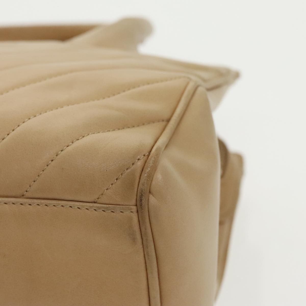 Chanel V-Stich Beige Leather Handbag (Pre-Owned) Size ONE SIZE - 10 Thumbnail