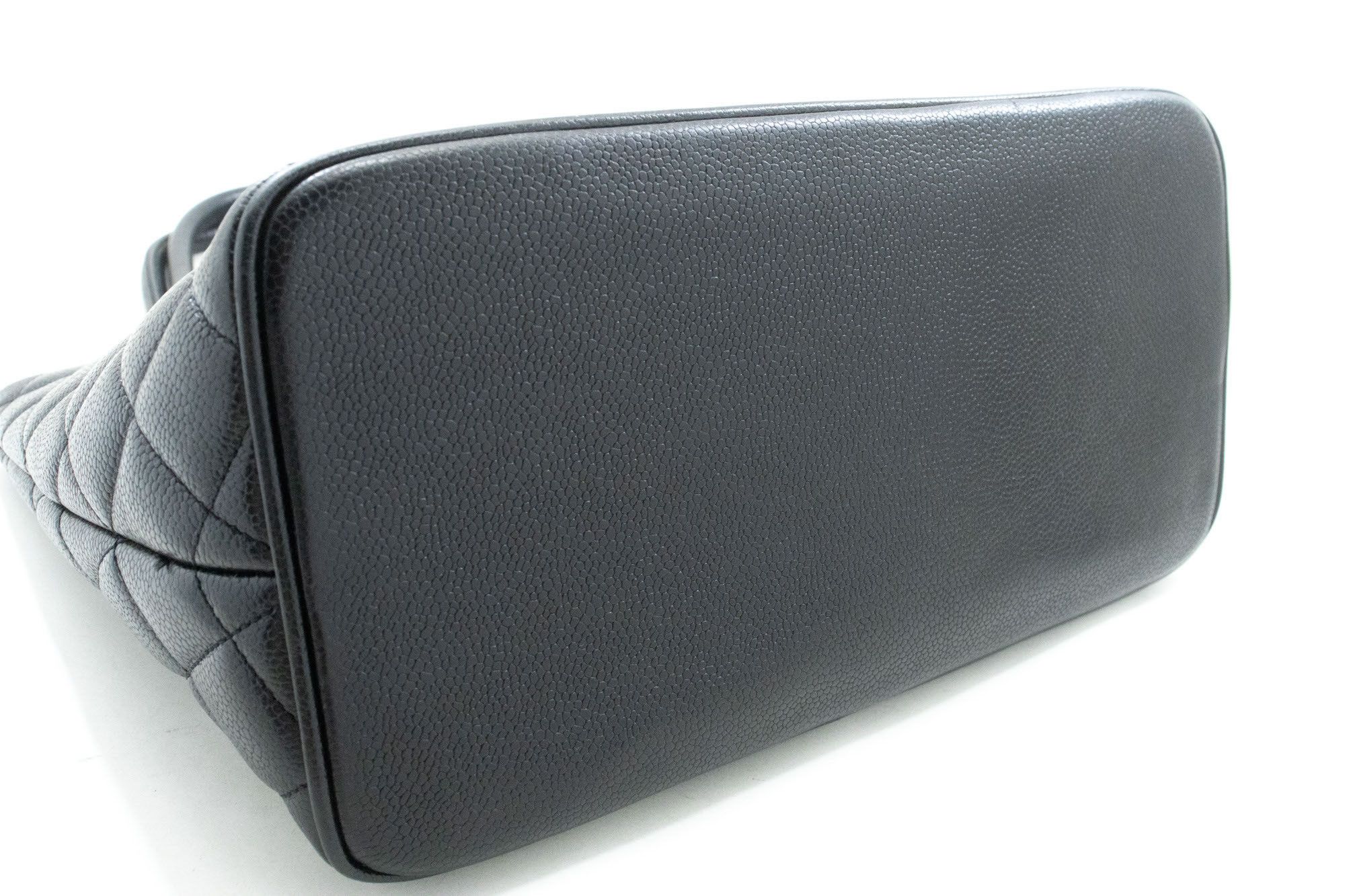 Chanel Medaillon Black Leather Shoulder Bag (Pre-Owned) Size ONE SIZE - 5 Thumbnail