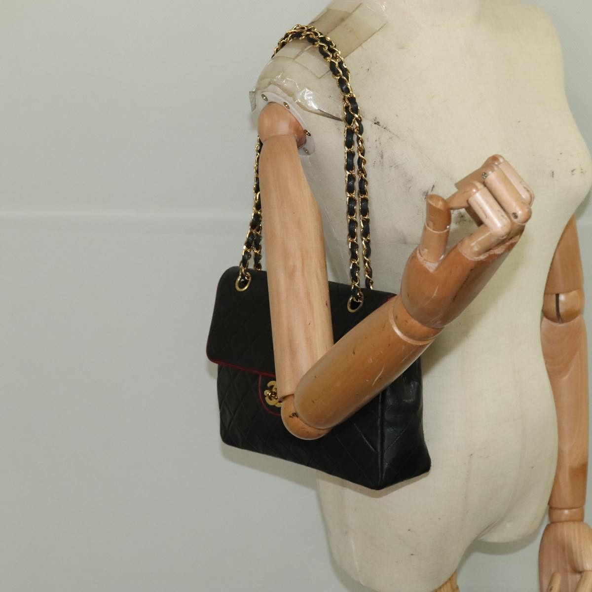 Chanel Coco Mark Black Leather Shoulder Bag (Pre-Owned) Size ONE SIZE - 16 Thumbnail