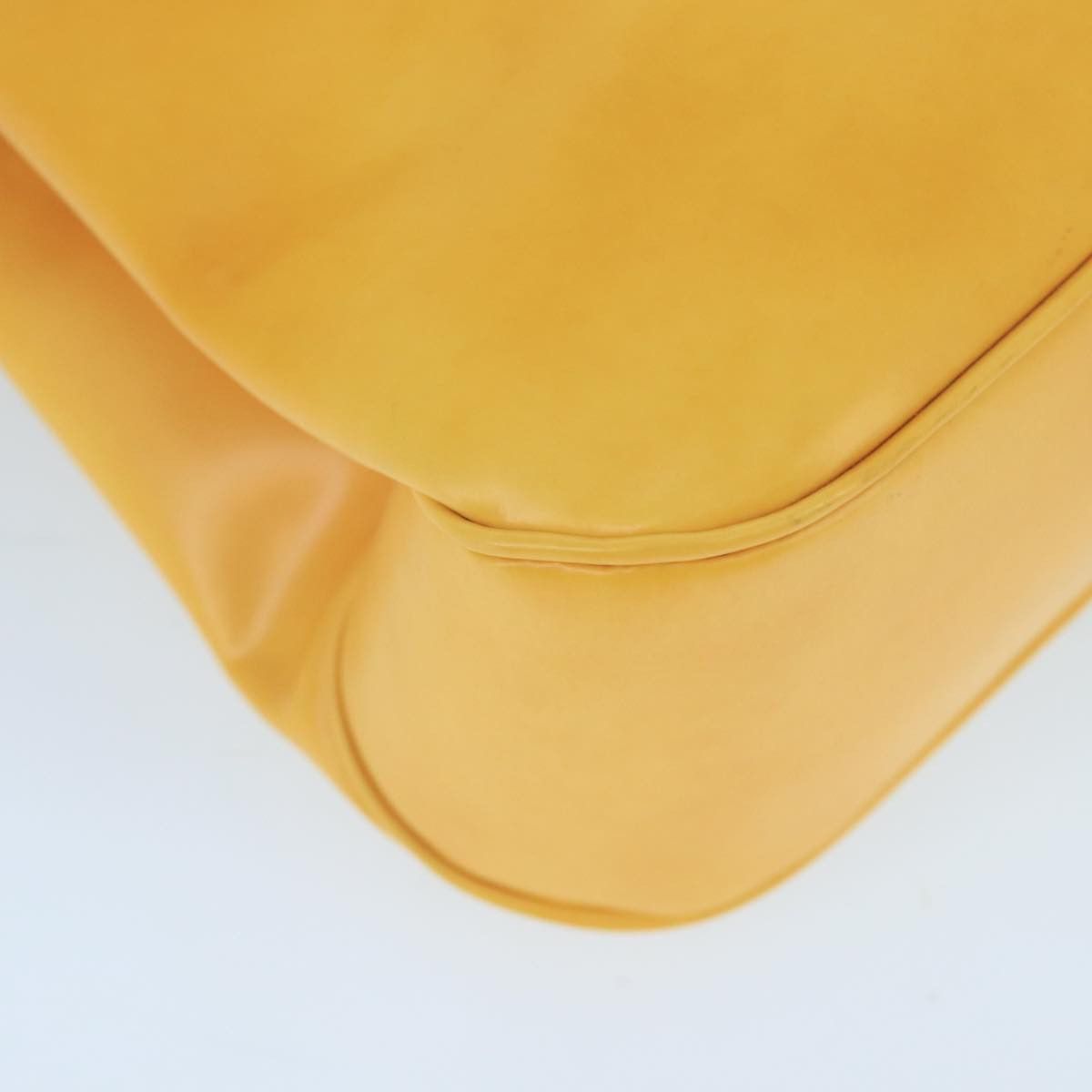 Salvatore Ferragamo Vara Yellow Leather Shoulder Bag (Pre-Owned) Size ONE SIZE - 11 Thumbnail