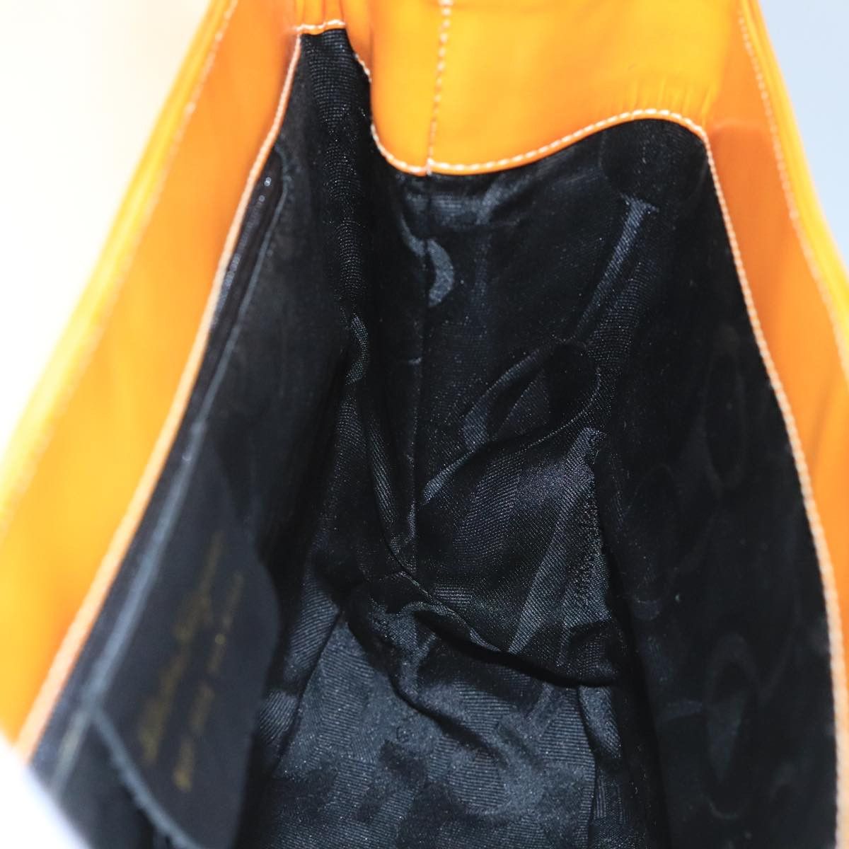 Salvatore Ferragamo Vara Yellow Leather Shoulder Bag (Pre-Owned) Size ONE SIZE - 18 Thumbnail